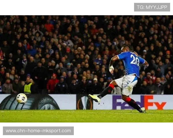 纽卡斯尔的传中精准找到最佳射门点——一场足球艺术的完美演绎